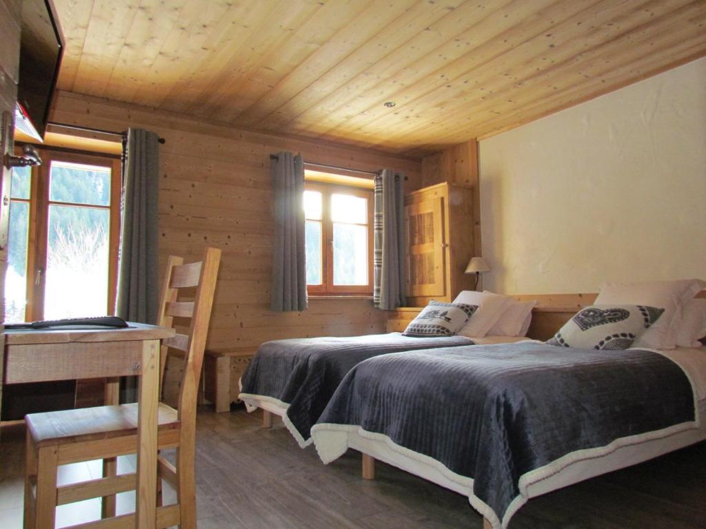 Chez La Fine Bed & Breakfast Les Gets Bilik gambar